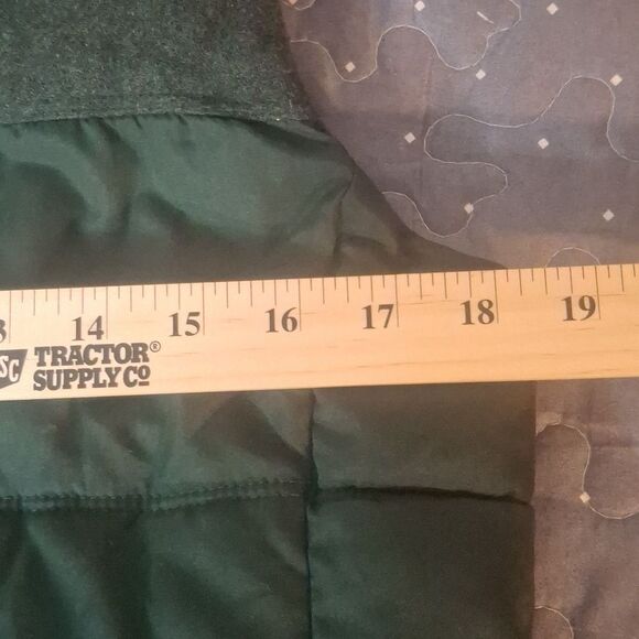 Old Navy Green Quilted Vest size small - Picture 5 of 6